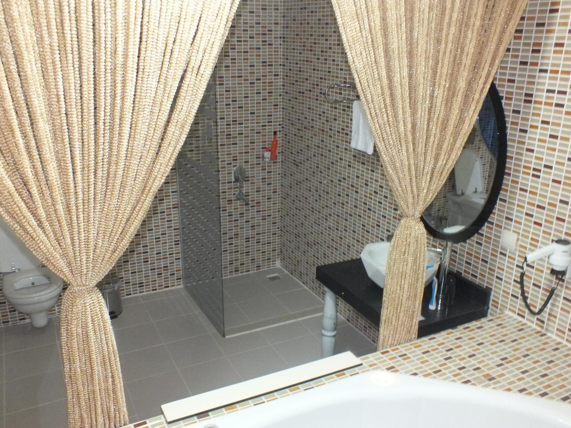 Demosan Hotel Karaman Quarto foto